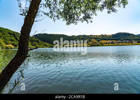 Meerfelder Maar, Vulkaneifel, lac vulcanique, Eifel, Rhénanie-Palatinat, Allemagne, Banque D'Images