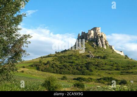 Spišské Podhradie Slovaquie 31 juillet 2020 le château de Spiš Szepes vár est l'un des monuments culturels les plus précieux de la région de Spiš. Banque D'Images