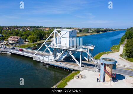 Vue aérienne du pont Pegasus, Normandie, France, l'un des objectifs des débarquements du jour J. Banque D'Images