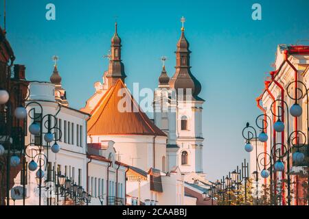 Pinsk, région de Brest, Bélarus. Cathédrale du nom de la Sainte Vierge Marie et monastère des Greyfriars. Sites historiques célèbres Banque D'Images