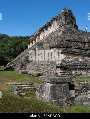Le Palais dans les ruines de la ville maya de Palenque, Parc National de Palenque, Chiapas, Mexique. Un site classé au patrimoine mondial de l'UNESCO. Banque D'Images