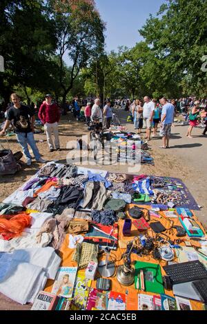 Le marché aux puces de Budapest Banque D'Images