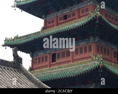 Le bâtiment dans le temple de Shaolin avec l'architecture détaillée. Le monastère de Shaolin est également connu sous le nom de temple de Shaolin. Dengfeng, Zhengzhou City, Henan Pr Banque D'Images