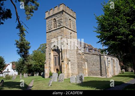 Église Saint-Pierre, Pebworth - petite église rurale du XVe siècle des Cotswolds avec des vestiges qui remontent au XIIIe siècle. Banque D'Images