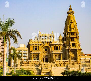 Le Caire, la ville moderne d'Héliopolis a été construite par le Baron Empain au début du XXe siècle. Le palais du Baron Empain, style khmer. Banque D'Images