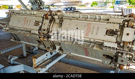 POLTAVA, UKRAINE - 19 OCTOBRE 2019 : système de missiles des lavalières des roquettes. Porte-fusée stratégique supersonique Tu-160. Musée Strateg Banque D'Images