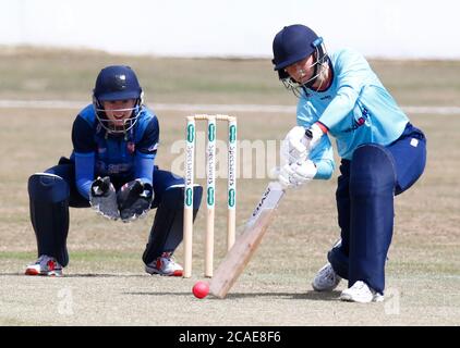 MAIDSTONE, Royaume-Uni, AOÛT 06 : Claire Haywood, femme d'Essex, lors du championnat féminin de Londres entre Kent Women CCC et Essex Women, au M Banque D'Images