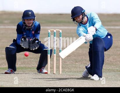 MAIDSTONE, Royaume-Uni, AOÛT 06 : Claire Haywood, femme d'Essex, lors du championnat féminin de Londres entre Kent Women CCC et Essex Women, au M Banque D'Images