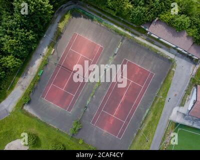 terrain de football avec herbe synthétique Banque D'Images