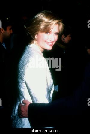 Westwood, Californie, États-Unis 5 mars 1996 la journaliste Diane Sawyer participe à la première de United Artists 'The Birdcage' le 5 mars 1996 au Mann Village Theatre de Westwood, Californie, États-Unis. Photo par Barry King/Alay stock photo Banque D'Images