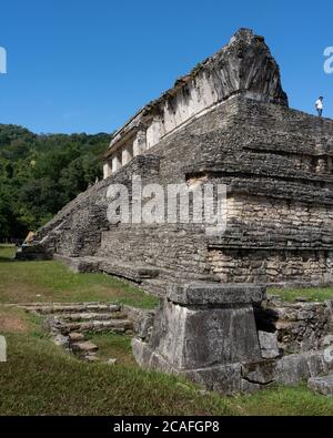 Le Palais dans les ruines de la ville maya de Palenque, Parc National de Palenque, Chiapas, Mexique. Un site classé au patrimoine mondial de l'UNESCO. Banque D'Images