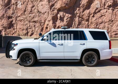 Vue latérale du vus de Chevrolet modèle de base blanc véhicule du gouvernement américain avec pare-chocs - Las Vegas, Nevada, États-Unis - 2020 Banque D'Images