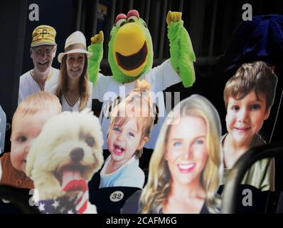Pittsburgh, États-Unis. 06e août 2020. Cut-outs prend la place de vrais fans de Pittsburgh Pirates lors du match contre les Minnesota Twins au PNC Park le jeudi 6 août 2020 à Pittsburgh. Photo par Archie Carpenter/UPI crédit: UPI/Alay Live News Banque D'Images