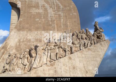 Profil occidental du Monument aux découvertes de Lisbonne, Portugal. Banque D'Images