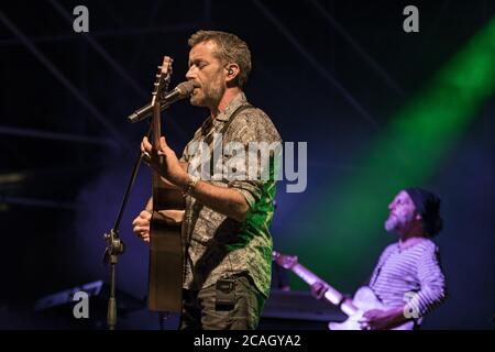 Grado, Italie. 06e août 2020. Daniele Silvestri durante Daniele Silvestri - la cosa giusta Tour, Concerto cantante italiano à grado, Italia, 06 agosto 2020 crédit: Independent photo Agency/Alay Live News Banque D'Images