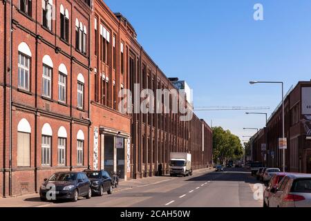 Bâtiments historiques de l'ancienne usine à gaz de la Deutz Kloeckner Humboldt Deutz AG sur Deutz-Muelheimer street dans le quartier de Muelheim, Colo Banque D'Images