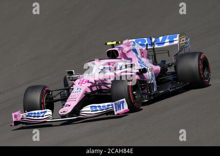 Pilote canadien de Formule 1 lance de BWT Racing point lors de la première séance d'entraînement du 70e anniversaire de Formule 1 Grand Prix sur le circuit de Silverstone Race, Northampton. Banque D'Images