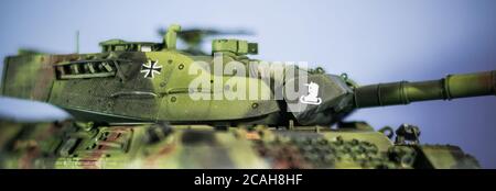 Modèle de char Tiger de la Seconde Guerre mondiale. Sur un arrière-plan isolé. Banque D'Images