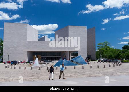 Bâtiment de l'Est et de pyramides de verre, JE M'î, National Gallery of Art, Washington DC, USA, Amérique du Nord Banque D'Images