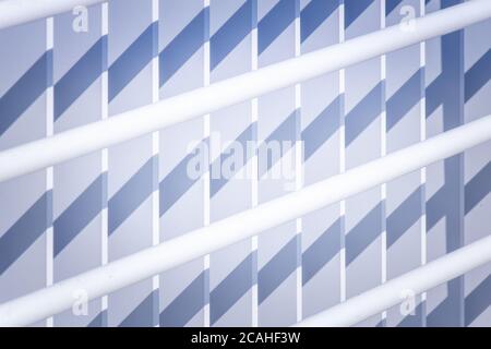 Barrière avec ombres et lumières et effet géométrique Banque D'Images