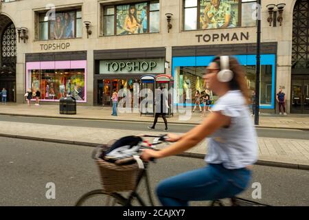 Magasin Topshop sur Oxford Street, Londres Banque D'Images
