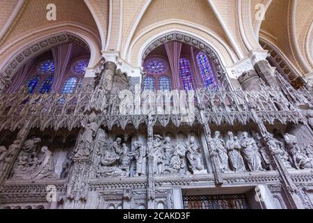 Mur du choeur , Cathédrale notre-Dame de Chartres, Chartres, France Banque D'Images