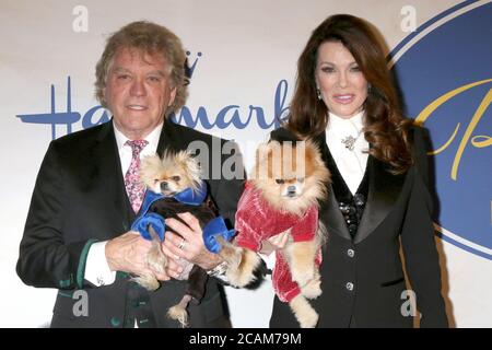 LOS ANGELES - 13 JANVIER : Ken Todd, Jiggy, Lisa Vanderpump, Puffy à l'American Rescue Dog Show 2019 au Fairplex le 13 janvier 2019 à Pomona, CA Banque D'Images