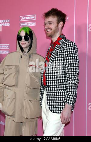 LOS ANGELES - DEC 12: Billie Eilish, Finneas O'Connell à l'événement 2019 Billboard Women in Music à Hollywood Palladium le 12 décembre 2019 à Los Angeles, CA Banque D'Images
