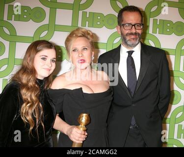 LOS ANGELES - 6 JANVIER : Harlow Jane, Patricia Arquette, Eric White à la 2019 HBO Post Golden Globe Party à l'hôtel Beverly Hilton le 6 janvier 2019 à Beverly Hills, CA Banque D'Images