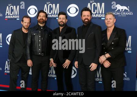 LAS VEGAS - 7 avril : Whit Sellers, Geoff sprung, Matthew Ramsey, Brad Tursi, Trevor Rosen, Old Dominion au 54ème Academy of Country Music Awards à la MGM Grand Garden Arena le 7 avril 2019 à Las Vegas, Nevada Banque D'Images