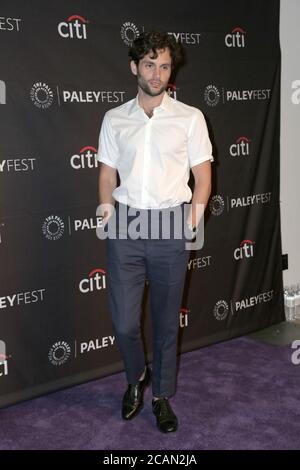 LOS ANGELES - SEP 10 : Penn Badgley au PaleyFest Fall TV Previews 2018 - 'vous' au Paley Center for Media le 10 septembre 2018 à Beverly Hills, CA Banque D'Images