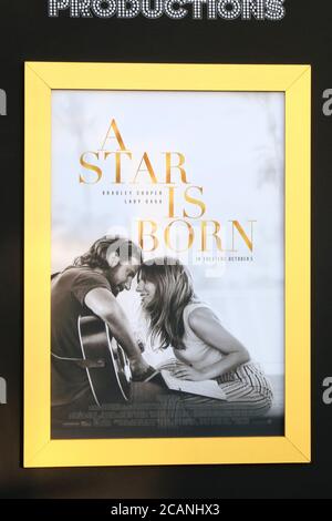 LOS ANGELES - SEP 24 : l'atmosphère au 'A Star est né' LA Premiere au Shrine Auditorium le 24 septembre 2018 à Los Angeles, CA Banque D'Images