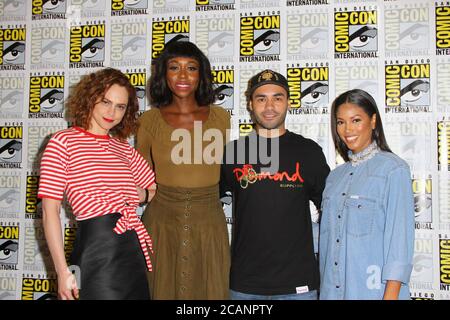 SAN DIEGO - juillet 21: Fiona Dourif, Amanda Warren, Gabriel Chavarria, Lex Scott Davis à la ligne de presse 'The Purge' à la Comic-con International le 21 juillet 2018 à San Diego, CA Banque D'Images