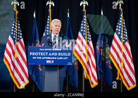 LANCASTER, PA, États-Unis - 25 juin 2020 - le candidat à la présidence des États-Unis Joe Biden lors d'une discussion avec les familles locales sur la protection de l'Affordable Care Act - L. Banque D'Images