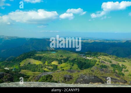 Vagamon est une station de montagne située à la frontière Kottayam-Idukki de Kerala. Banque D'Images