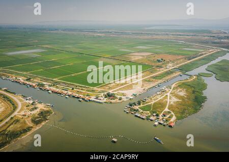 Pisciculture à Delta Aksiou près de Thessalonique, Grèce Banque D'Images