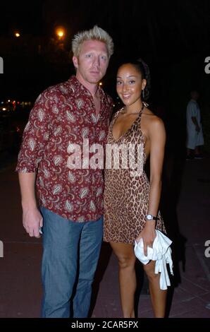 08/24/04 - couverture exclusive Boris Becker, légende du tennis, sur la ville de South Beach avec Caroline Rocher ( Credit: Storms Media Group/Alay Live News Banque D'Images