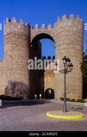 Porte de Saint Vincent, Puerta de San Vicente, portes de la ville. Avila. Espagne. Europe Banque D'Images