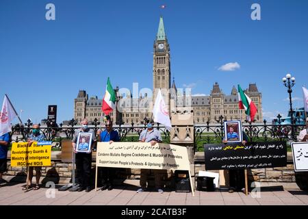 Une manifestation à Ottawa demandant au gouvernement canadien de dénoncer le régime iranien actuel Banque D'Images