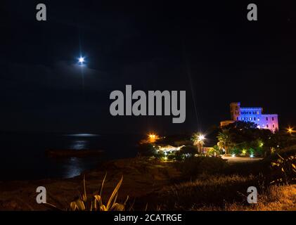 Nuit claire à Alghero, Sardaigne Banque D'Images