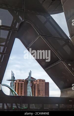Détail de l'entrée du Lowry Centre, Salford Quays, Greater Manchester, Angleterre, Royaume-Uni Banque D'Images