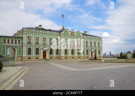 KAZAN, RUSSIE - 30 AVRIL 2016 : résidence du Président de la République du Tatarstan dans le Kremlin de Kazan le jour d'avril Banque D'Images