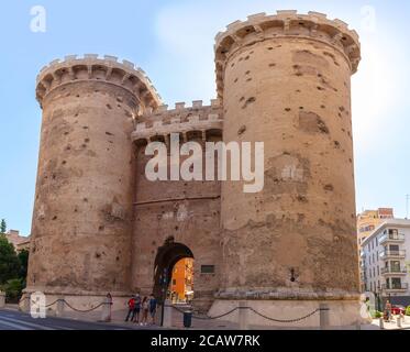 Torres de quart ou Puerta de quart deux portes fortifiées du mur médiéval de Valence Banque D'Images