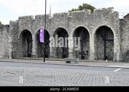 Mur de la ville de Southampton, rond-point de Mayflower, Southampton, Angleterre, Royaume-Uni, août 2020 Banque D'Images