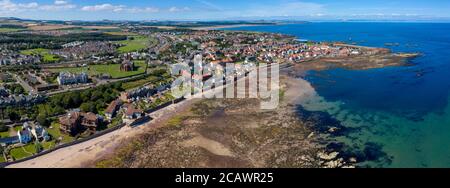 Vue aérienne de Dunbar, Lothian est, Écosse. Banque D'Images