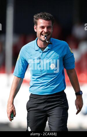 Enschede, pays-Bas. 08 août 2020. ALMERE, 08-08-2020, stade Yanmar, football, saison 2020/2021, pré saison amicale, arbitre Erwin Blank pendant le match Almere City - ADO Den Haag crédit: Pro shots/Alay Live News Banque D'Images