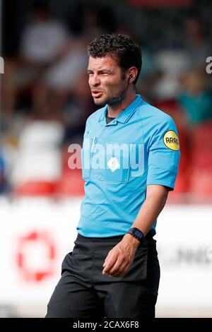 Enschede, pays-Bas. 08 août 2020. ALMERE, 08-08-2020, stade Yanmar, football, saison 2020/2021, pré saison amicale, arbitre Erwin Blank pendant le match Almere City - ADO Den Haag crédit: Pro shots/Alay Live News Banque D'Images