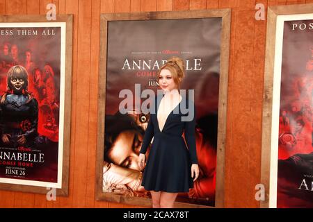 LOS ANGELES - 20 JUIN : Sammi Hanratty à la première 'Annabelle arrive à la maison' au Village Theatre le 20 juin 2019 à Westwood, CA Banque D'Images