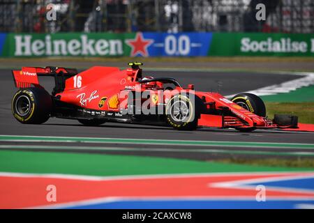 Charles Leclerc, pilote monégasque de Ferrari, conduit pendant le 70e anniversaire du Grand Prix de Formule 1 sur le circuit de Silverstone, Northampton. Banque D'Images