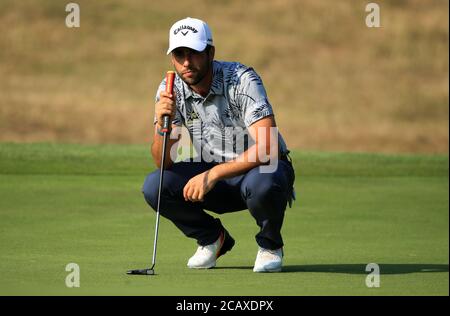 Adrian Otaegui en Espagne pendant le quatrième jour du championnat d'anglais au Hanbury Manor Marriott Hotel and Country Club, Hertfordshire. Dimanche 9 août 2020. Voir PA Story GOLF Ware. Le crédit photo devrait se lire comme suit : Adam Davy/PA Wire. RESTRICTIONS : utilisation éditoriale, aucune utilisation commerciale. Banque D'Images